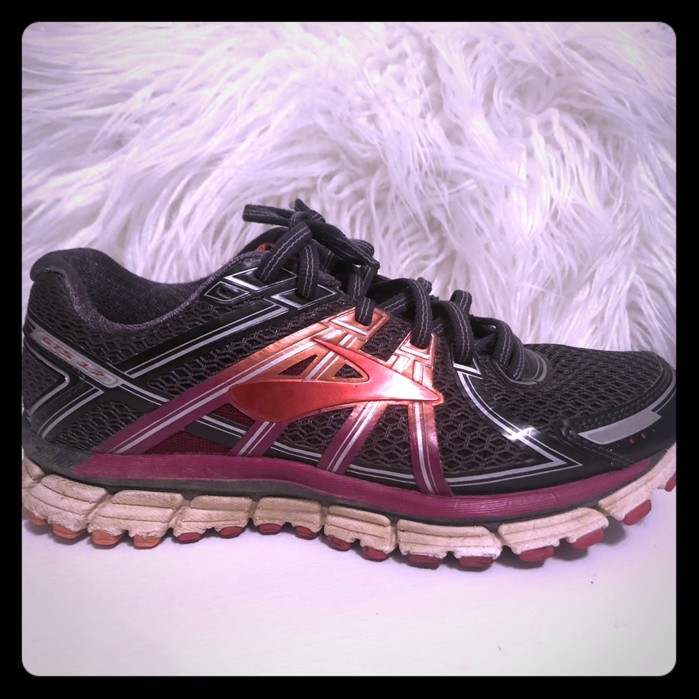 Brooks GTS running shoe ▪️ womens ▪️ size 7.5